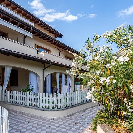 Kastel'S House Apartment Roe Екстериор снимка
